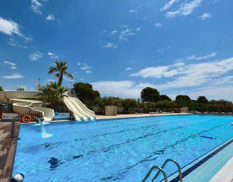 ¡Descubre el encanto de la Costa Dorada alojado en Cambrils!
