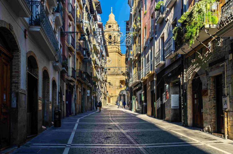 ¡Pamplona te espera! Escápate al norte y saborea Navarra - Pamplona