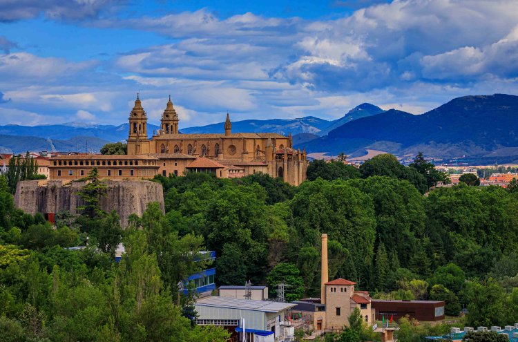 ¡Pamplona te espera! Escápate al norte y saborea Navarra - Pamplona