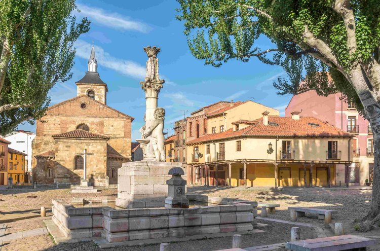 Descubre León: tapas, historia y magia en la joya del norte - León
