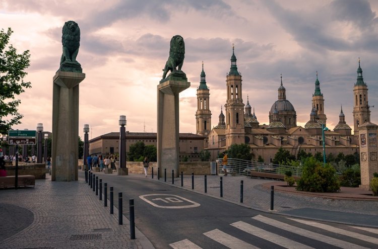 ¡Tu momento de desconexión! Balneario Alhama de Aragón con piscina termal incluida - Zaragoza