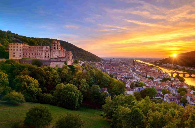 Solo mayores de 55 años: cuento de hadas en Alsacia, Selva Negra y el Rin