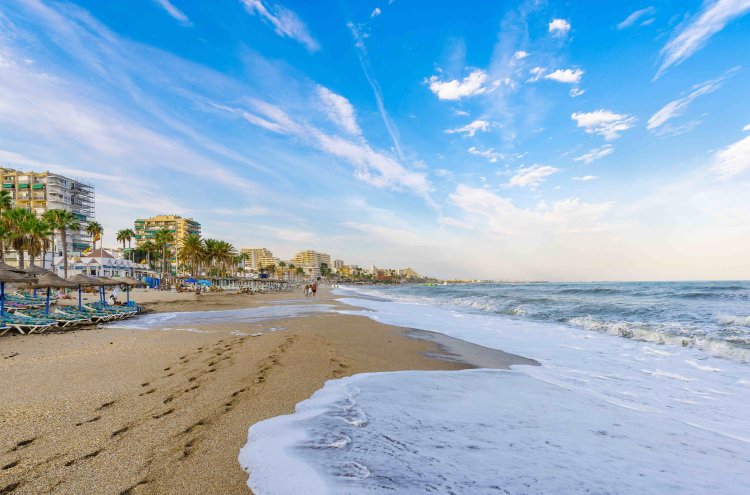 Un capricho en la Costa del Sol: 4* Adults Recommended junto al mar - Benalmádena