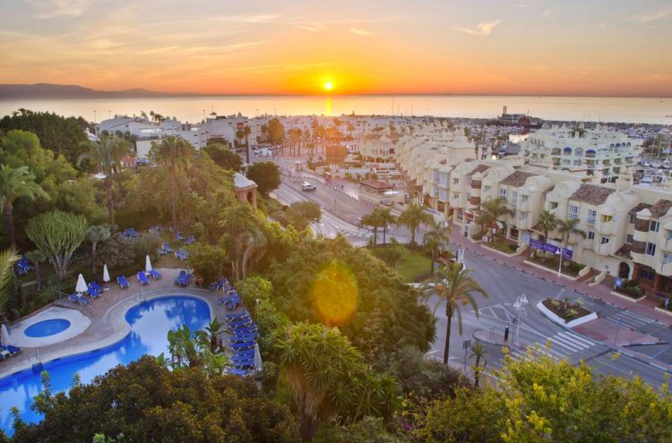 Un capricho en la Costa del Sol: 4* Adults Recommended junto al mar - Benalmádena