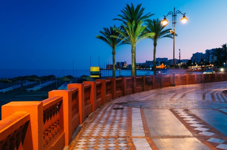Un capricho en la Costa del Sol: 4* Adults Recommended junto al mar - Benalmádena