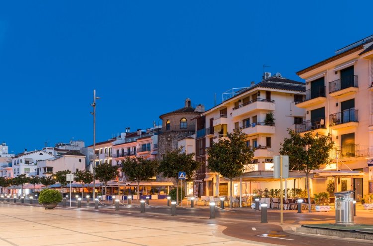 Alójate en Cambrils y descubre la Costa Dorada - Cambrils