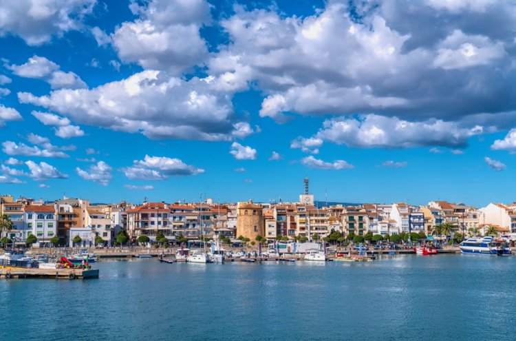 Alójate en Cambrils y descubre la Costa Dorada - Cambrils