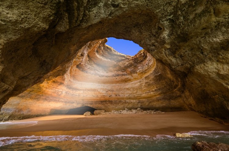 Em cima da hora! Algarve ao seu ritmo: sol, calma e a essência do sul de Portugal.