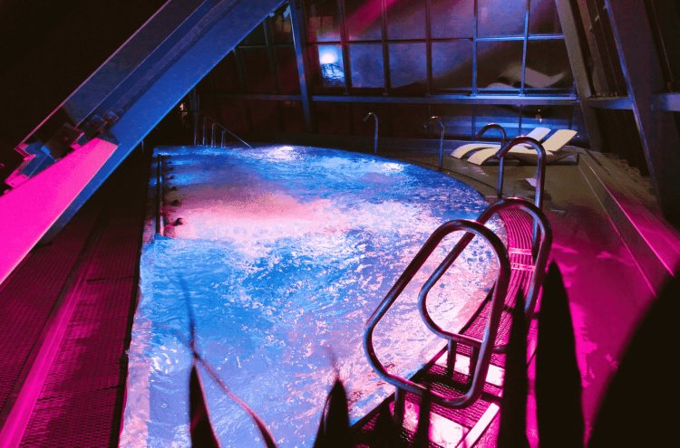 ¡Relax en Andorra! Hotel 4* y entradas para Caldea Premium - Inúu
