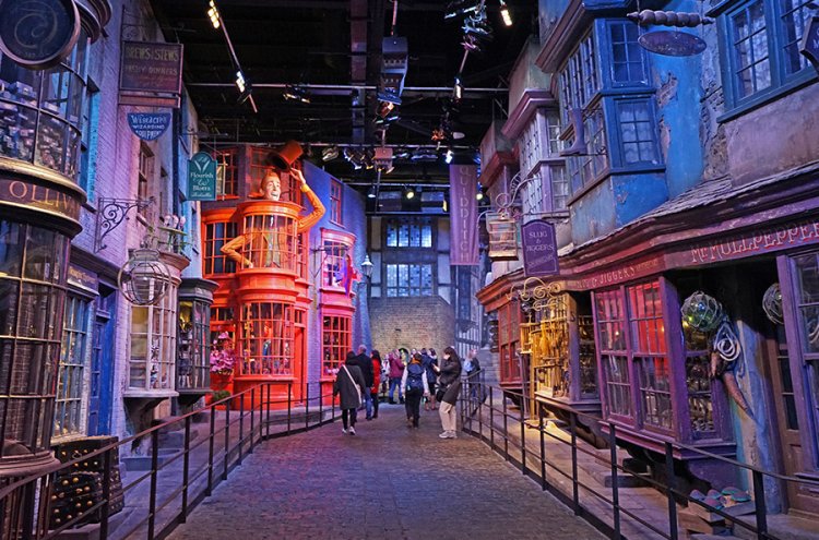 ¡Alohomora! Abre el mágico mundo de Harry Potter en Londres: ¡Warner Bros Studio + hotel + vuelos!