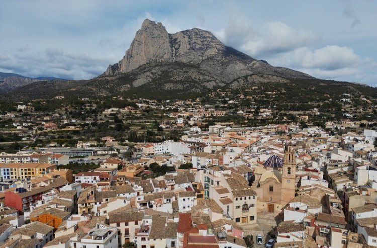 ¡Especial familias! Benidorm en 4* tematizado, y ¡1º y 2º niños viajan GRATIS! - Finestrat
