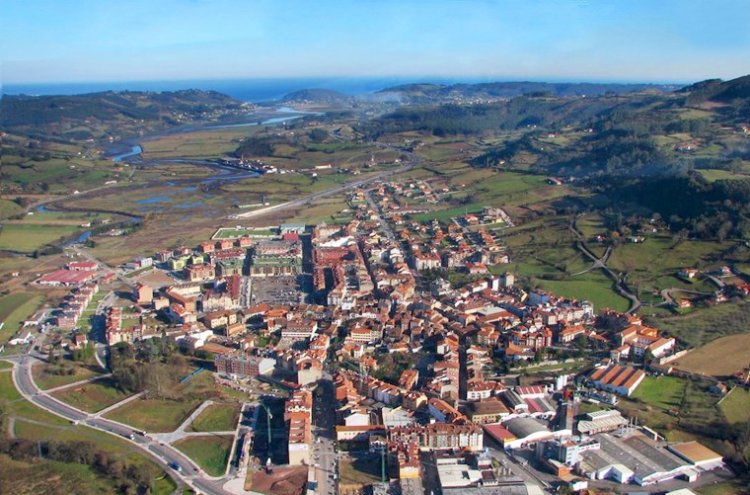 Enamórate de Asturias en hotel 3* con desayunos incluidos - Villaviciosa