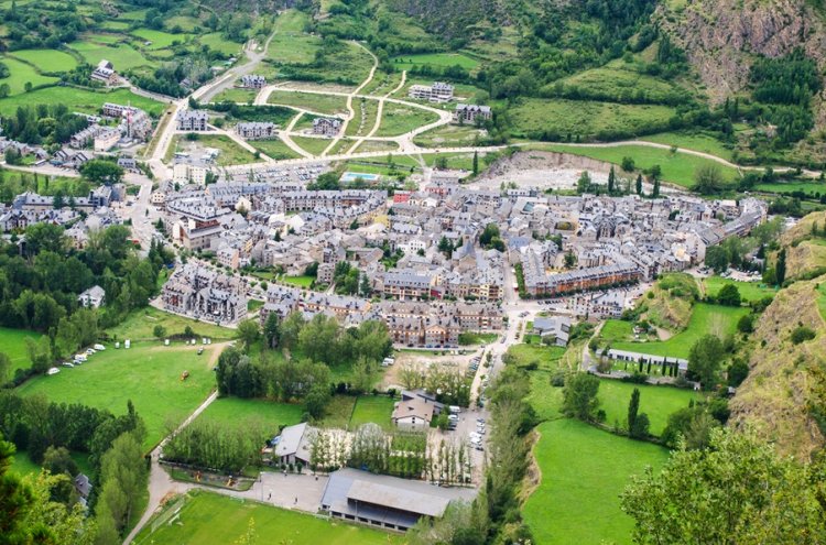 ¡Hotel 3* con encanto en el valle de Benasque! - Benasque