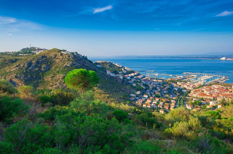 Descubre la Costa Brava en Roses con hotel 4 * y Desayunos Incluidos - Roses