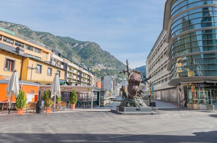 ¡Experiencia Andorra! Hotel 4* con SPA en el centro - Andorra La Vella