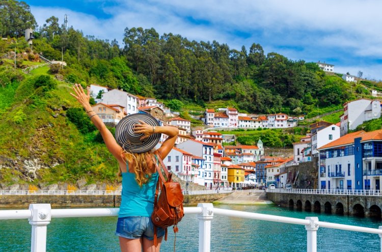 Escápate a Asturias, cerca de Cudillero ¡Incluye el puente de diciembre!