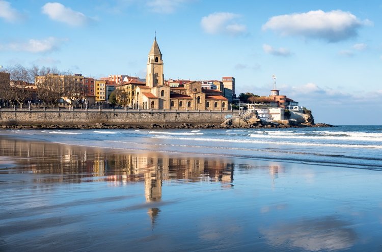 Escápate a Gijón y date el gusto en un hotel con circuito Spa - Gijón
