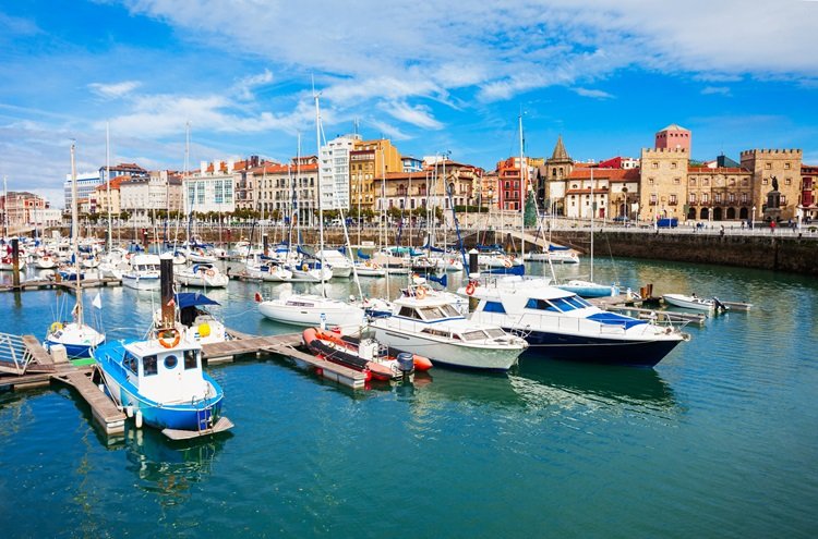 Escápate a Gijón y date el gusto en un hotel con circuito Spa - Gijón
