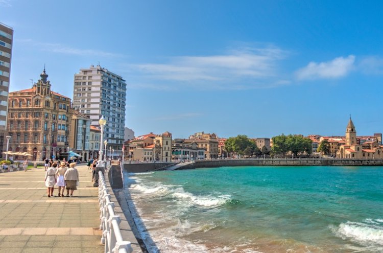 Escápate a Gijón y date el gusto en un hotel con circuito Spa - Gijón