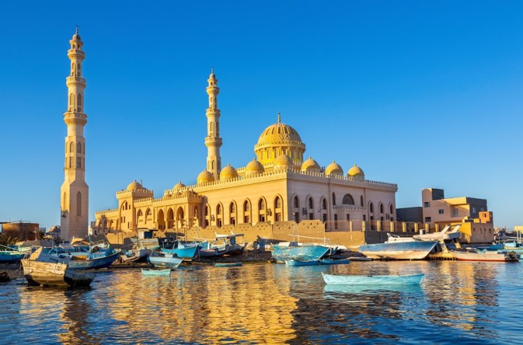 Descubriendo Egipto: crucero por el Nilo, relax en Hurghada y las maravillas de Giza