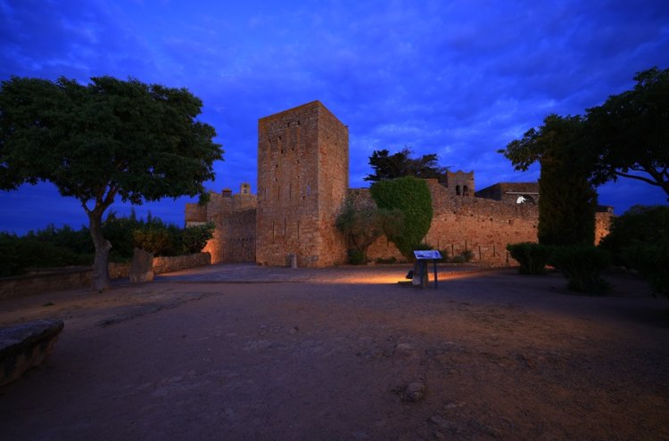 Descubre Pals desde un apartamento junto a la Costa Brava - Pals Girona