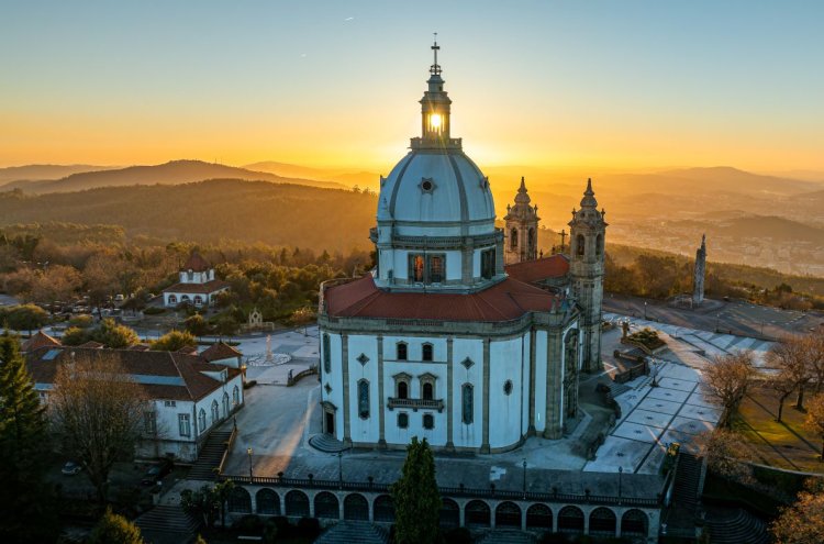 Descubre la calma de Braga desde un hotel con vistas recién reformado - Braga Portugal