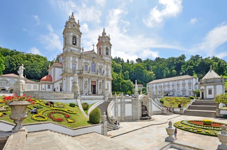 Descubre la calma de Braga desde un hotel con vistas recién reformado - Braga Portugal