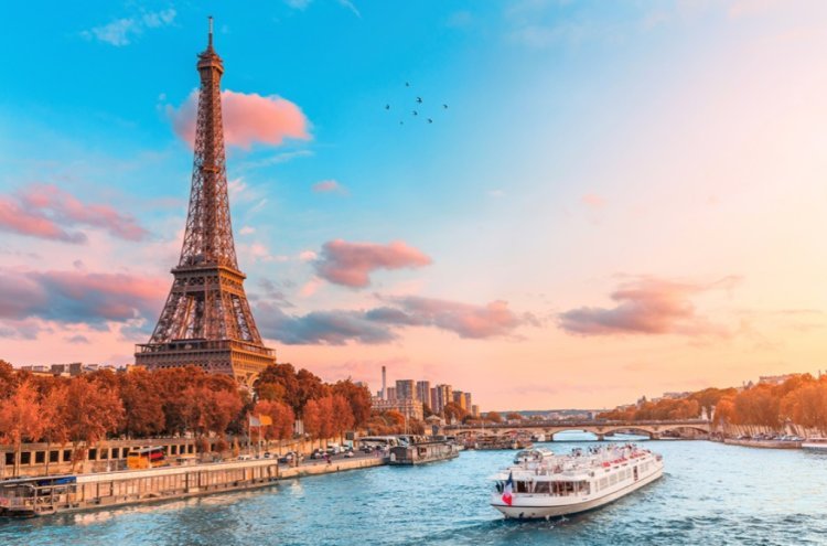 ¡Descubre París: vuelos, crucero por el Sena y visita a Disneyland® Paris!