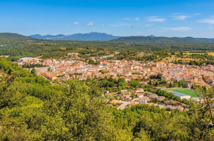 Naturaleza, calma y burbujas en Santa Coloma de Farners: hotel 4* con spa incluido - Santa Coloma de Farners