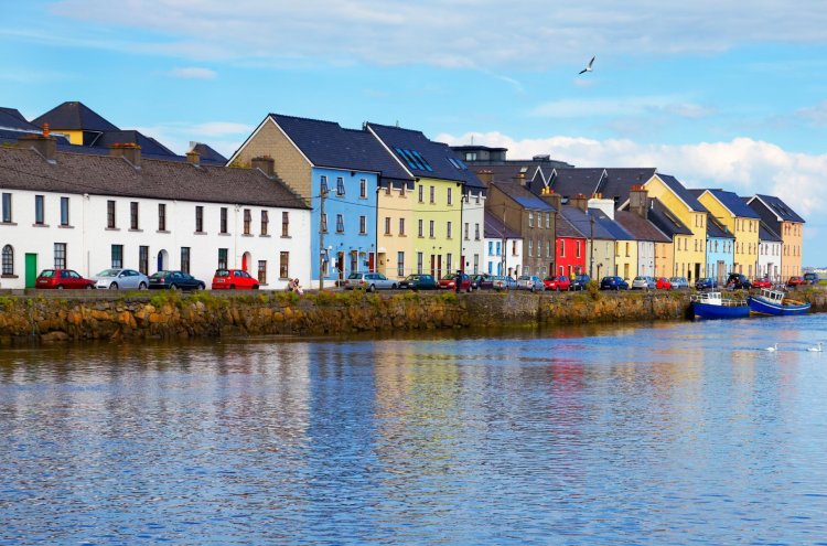 Irlanda al completo: una ruta inolvidable entre paisajes verdes y ciudades vibrantes