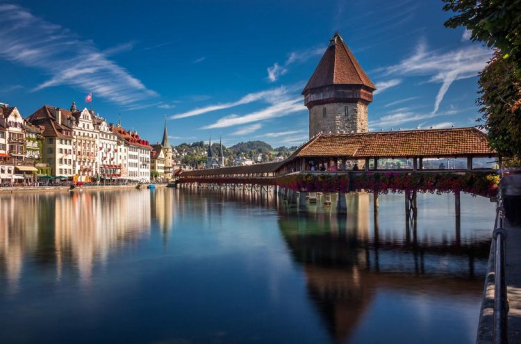 Ruta por Suiza y la Selva Negra: paisajes alpinos y ciudades con encanto