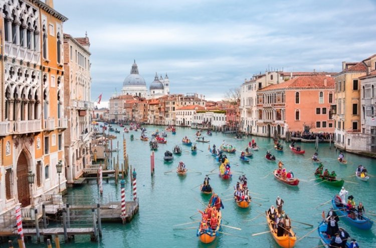 Venecia entre canales, máscaras y mucho encanto ¡Vuelos incluidos!