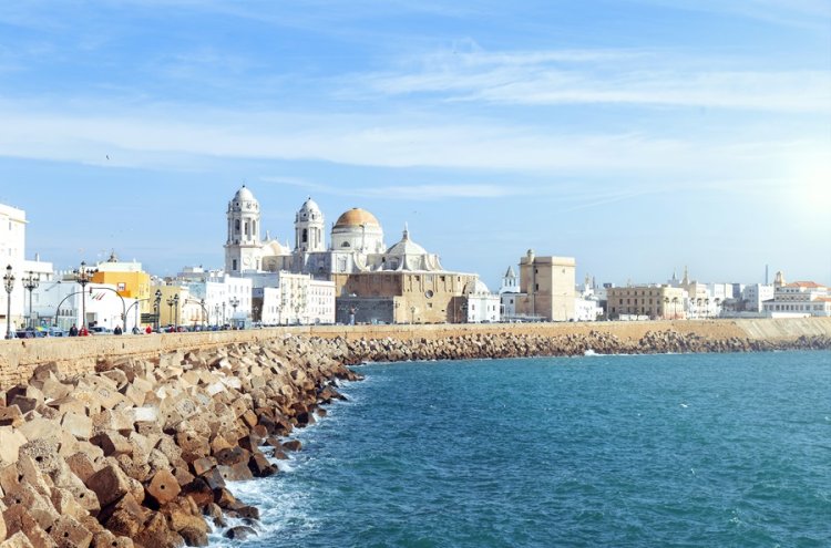 Despierta con la brisa de Cádiz en hotel 4* - Cádiz