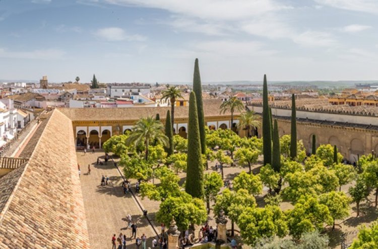 El placer de dormir en un cortijo andaluz a un paso de Córdoba - Destino