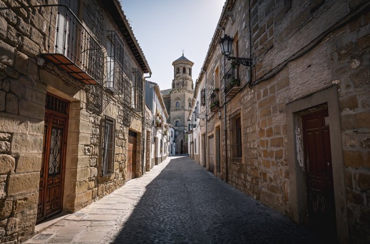 ¡Descubre la joya de Jaén! Un palacio del s. XV con Spa incluido - Jaén
