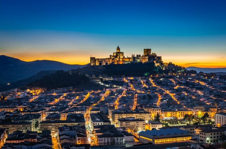 ¡Descubre la joya de Jaén! Un palacio del s. XV con Spa incluido - Jaén