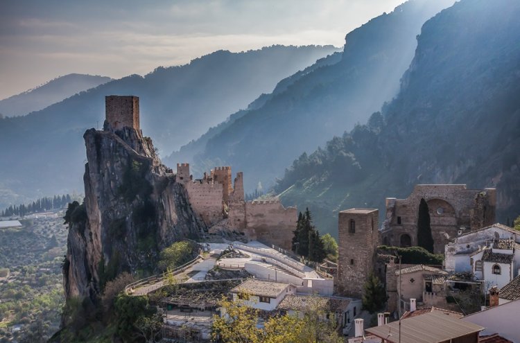 ¡Descubre la joya de Jaén! Un palacio del s. XV con Spa incluido - Jaén