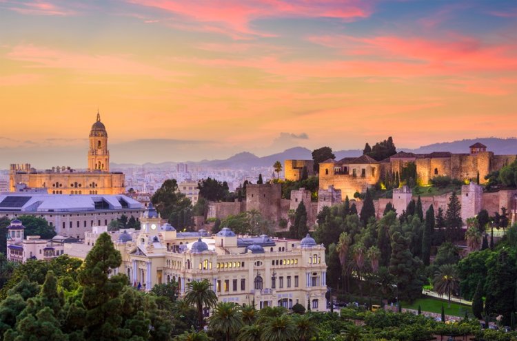 Despiértate frente al Mediterráneo: una escapada 4* en Rincón de la Victoria - Málaga