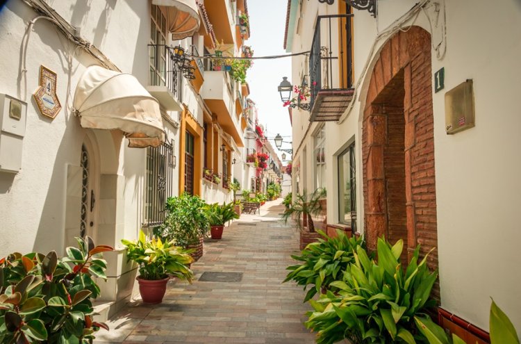 Despiértate frente al Mediterráneo: una escapada 4* en Rincón de la Victoria - Málaga