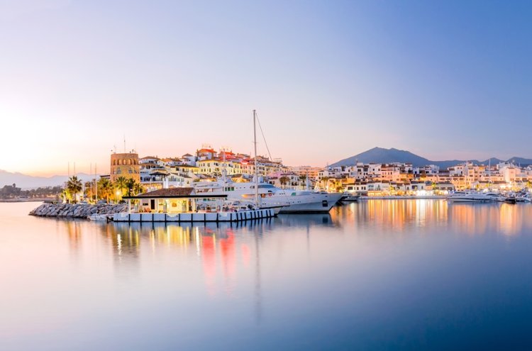 Despiértate frente al Mediterráneo: una escapada 4* en Rincón de la Victoria - Málaga