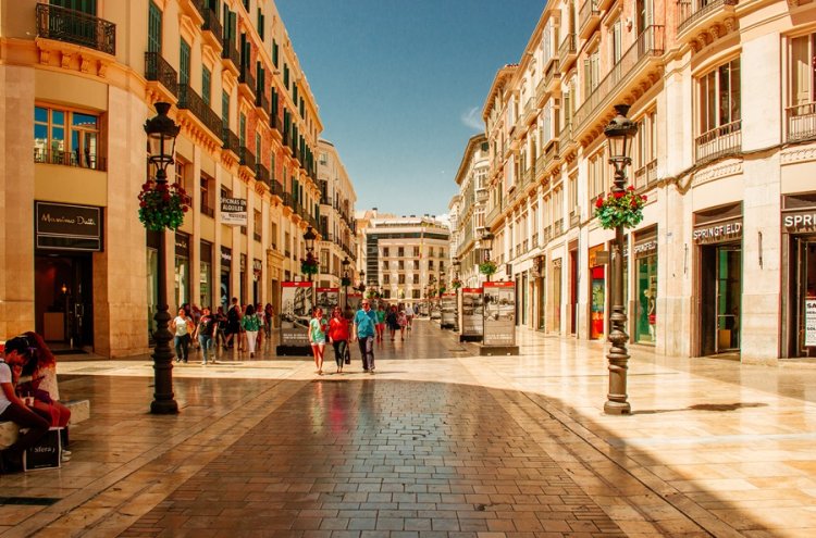 Despiértate frente al Mediterráneo: una escapada 4* en Rincón de la Victoria - Málaga