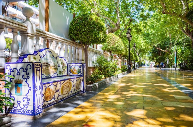 Despiértate frente al Mediterráneo: una escapada 4* en Rincón de la Victoria - Málaga