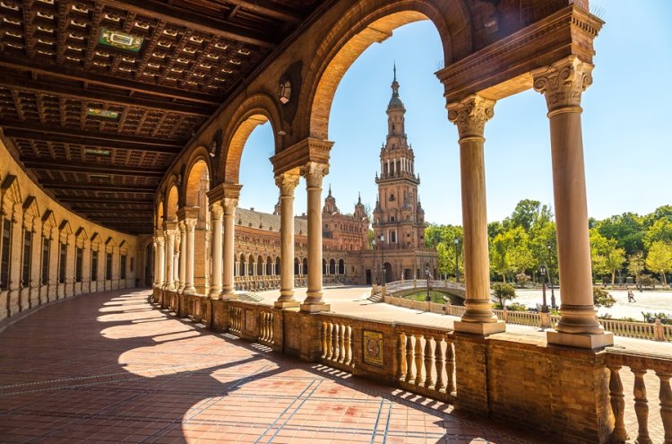 ¡Sevilla tiene un color especial! Descubre su arte, sus tapas y su encanto - Sevilla