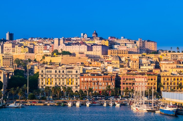 ¡Todos a bordo! Crucero por Italia y Francia desde Barcelona - Cagliari