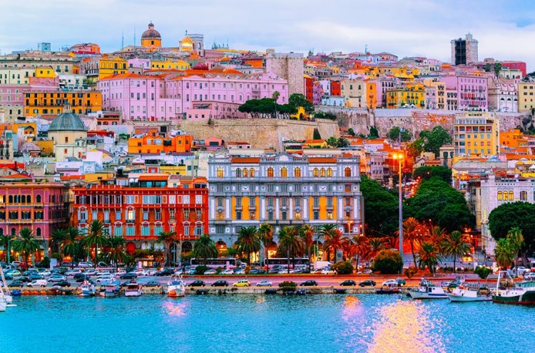 ¡Todos a bordo! Crucero por Italia y Francia desde Barcelona - Cagliari