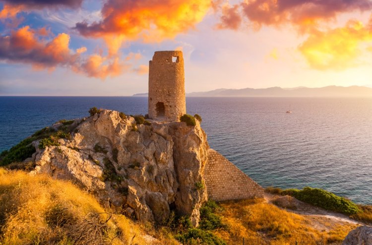 ¡Todos a bordo! Crucero por Italia y Francia desde Barcelona - Cagliari
