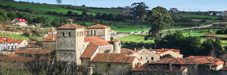 Encanto en Santillana del Mar con Media Pensión