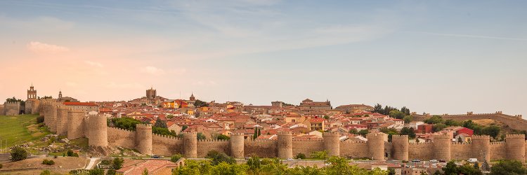 Disfruta de Ávila en hotel 4* con spa y desayuno buffet