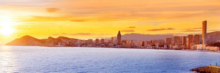 Puente de Reyes en Benidorm con Pensión Completa