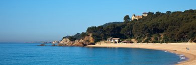 Visita Calella alojado en apartamentos